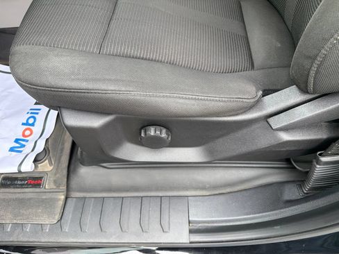 Used 2019 Ford F150 XL w/ Equipment Group 101A Mid AWD/4WD image 13
