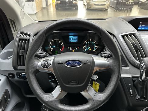 Used 2019 Ford Transit 350 XLT image 20