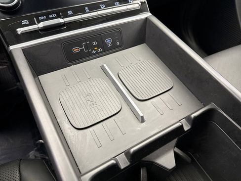 Used 2025 Hyundai Santa Fe SEL image 17