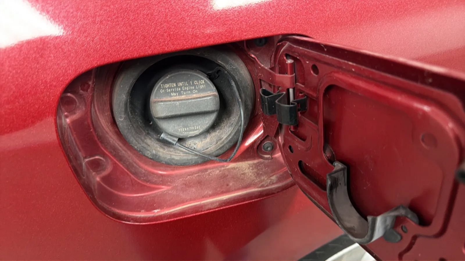 Used 2013 Nissan Rogue S FWD image 27