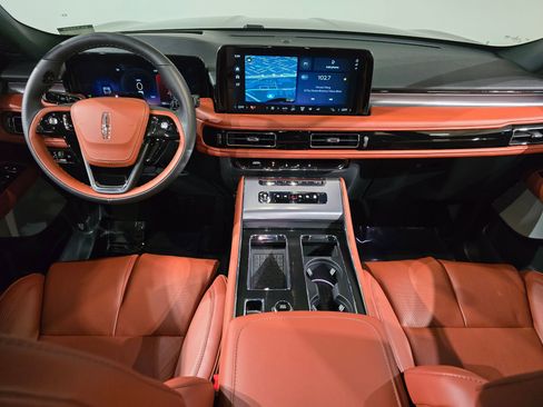 New 2025 Lincoln Aviator Reserve w/ Equipment Group 201A AWD/4WD image 35