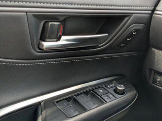 Used 2024 Toyota Venza Nightshade video 3