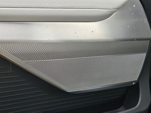 New 2026 Cadillac Vistiq Luxury image 22