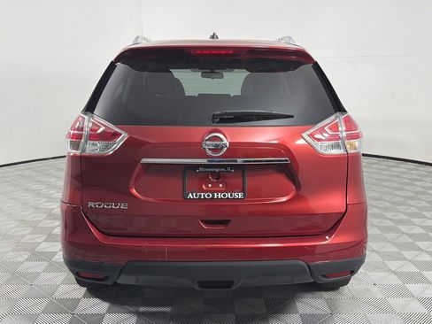 Used 2016 Nissan Rogue S w/ Appearance Package FWD image 6