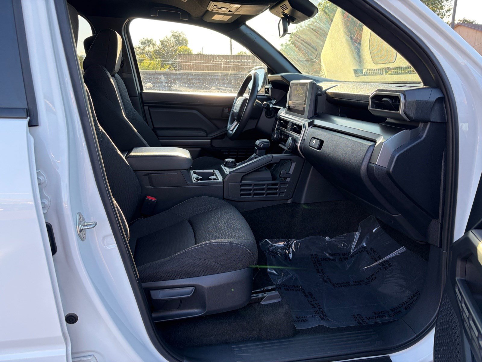 Used 2025 Toyota 4Runner SR5 AWD/4WD image 29