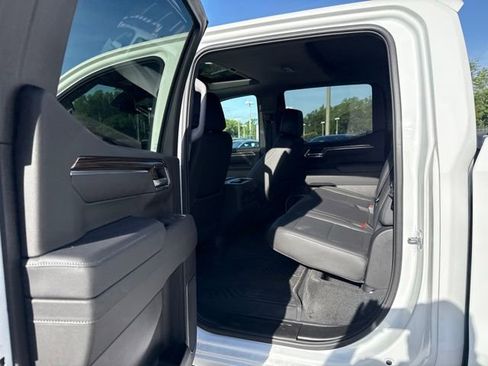 Used 2025 Chevrolet Silverado 1500 RST w/ Dark Appearance Package AWD/4WD image 15