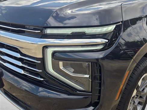 Used 2025 Chevrolet Tahoe LT w/ Comfort Package RWD image 9