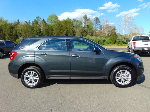 Used 2017 Chevrolet Equinox LS AWD/4WD image 2
