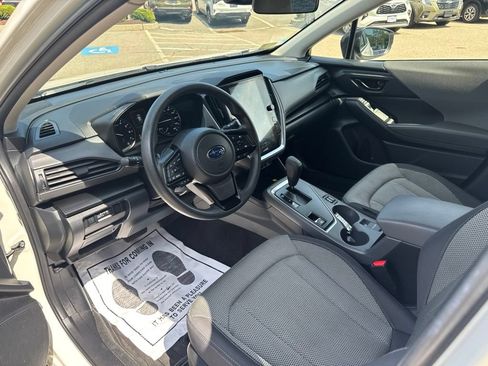 Used 2024 Subaru Crosstrek 2.0i Premium AWD/4WD image 9