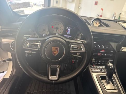 Certified 2017 Porsche 911 Carrera 4S AWD/4WD image 8
