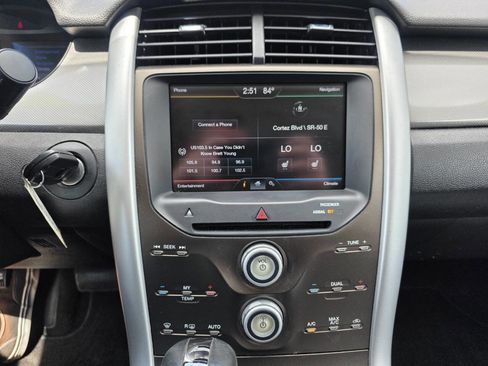 Used 2013 Ford Edge SEL image 16