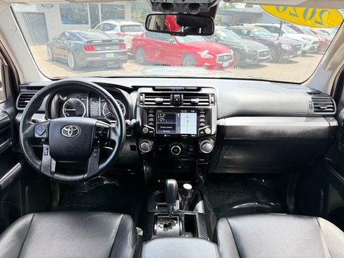 Used 2020 Toyota 4Runner Venture image 26