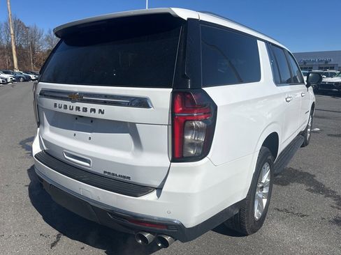 Used 2023 Chevrolet Suburban Premier image 5