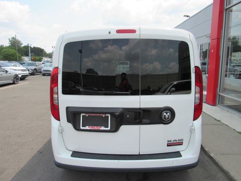 Used 2020 RAM ProMaster City Tradesman SLT FWD image 6