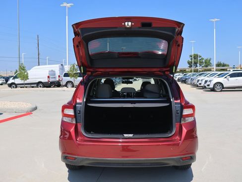 Used 2018 Subaru Impreza 2.0i image 12