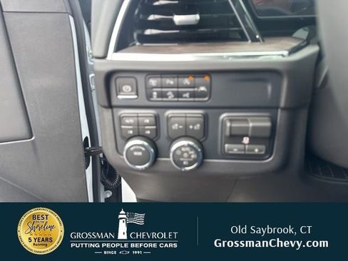 New 2026 Chevrolet Suburban Premier AWD/4WD image 16