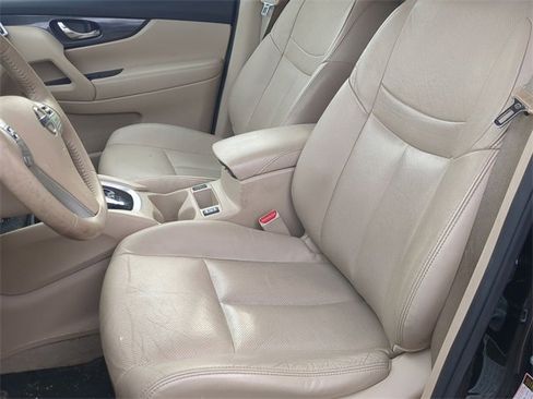 Used 2015 Nissan Rogue SL image 6