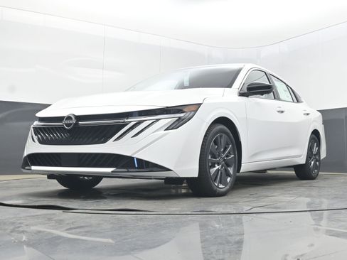 New 2026 Nissan Sentra SL FWD image 25