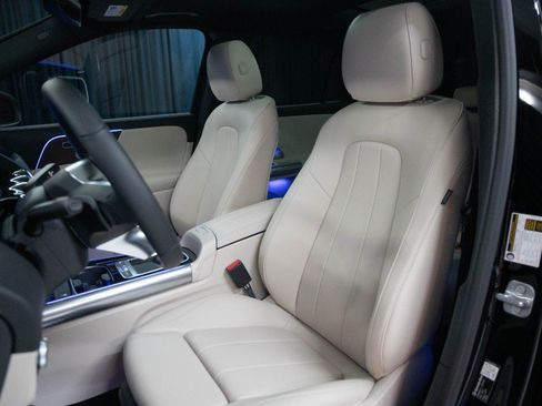 New 2026 Mercedes-Benz GLA 250 image 10