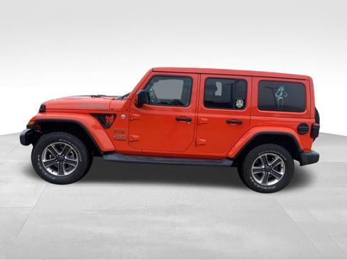 Used 2019 Jeep Wrangler Unlimited Sahara AWD/4WD image 21