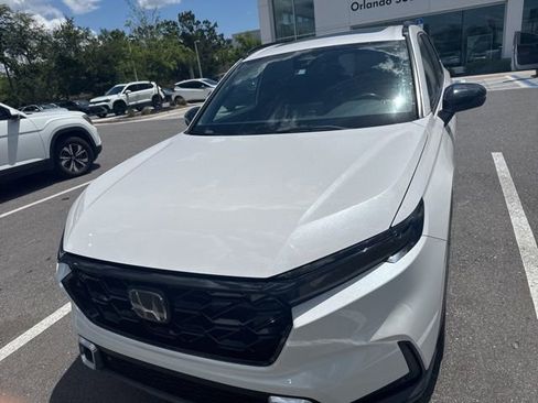 Used 2024 Honda CR-V Sport Touring image 2