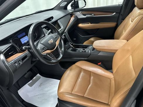 Certified 2024 Cadillac XT5 Premium Luxury AWD/4WD image 15