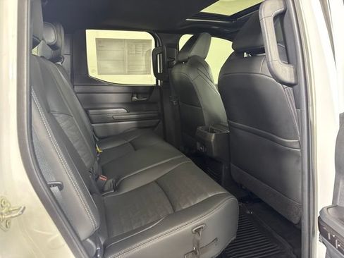 Used 2024 Toyota Tacoma TRD Sport w/ TRD Sport Premium Package AWD/4WD image 5
