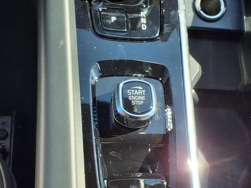 New 2026 Volvo XC60 B5 Plus w/ Protection Package Premier image 19