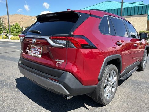Certified 2022 Toyota RAV4 Limited AWD/4WD image 3