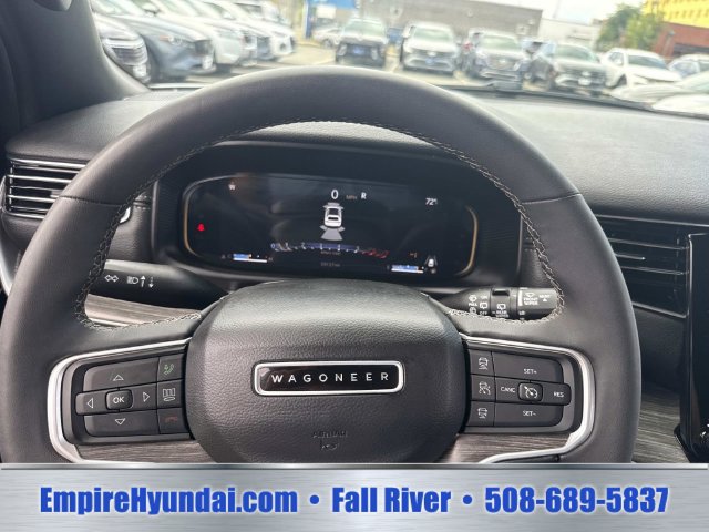 Used 2024 Jeep Wagoneer Series III AWD/4WD image 28