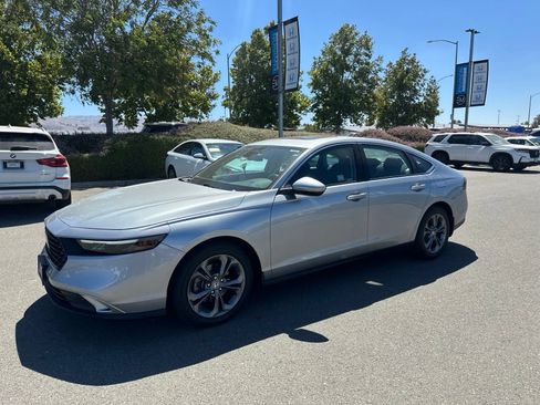 Used 2024 Honda Accord EX image 5