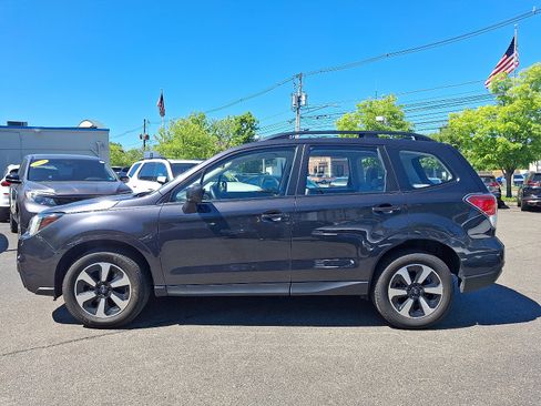 Used 2017 Subaru Forester 2.5i w/ Alloy Wheel Package AWD/4WD image 10