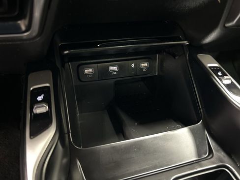 Used 2023 Kia Sorento S w/ Panoramic Sunroof Package image 22