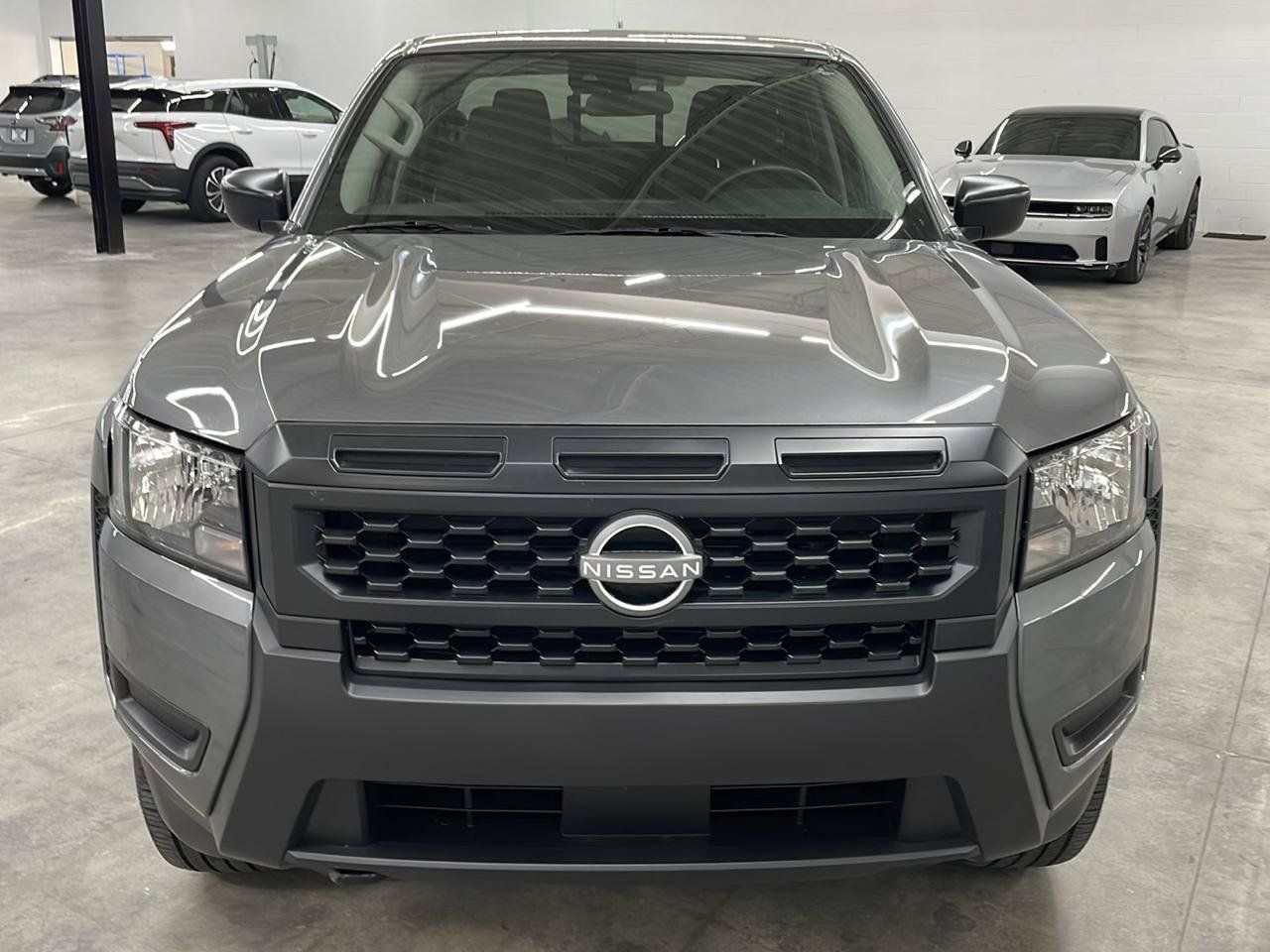 Used 2025 Nissan Frontier S AWD/4WD image 3
