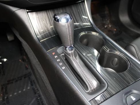 Used 2017 Chevrolet Impala LT FWD image 16