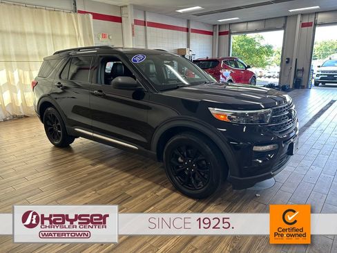 Used 2020 Ford Explorer XLT w/ Equipment Group 202A AWD/4WD image 6