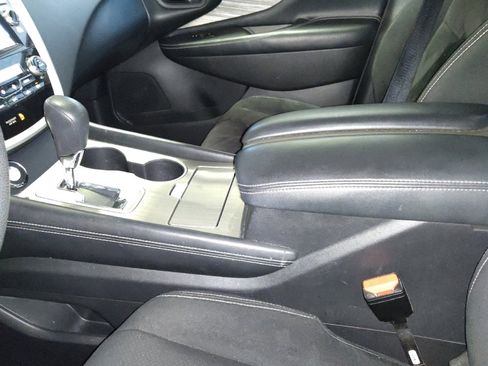 Used 2016 Nissan Murano S w/ Navigation Package image 26
