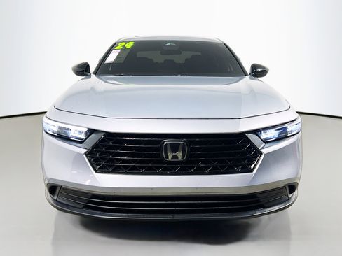 Used 2024 Honda Accord Sport image 11