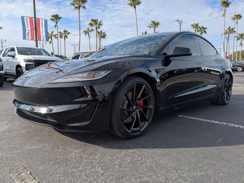 Used 2024 Tesla Model 3 Performance image 9