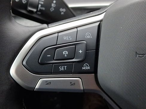 Certified 2025 Volkswagen Tiguan S image 22