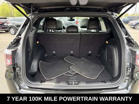 Used 2021 Jeep Compass Latitude w/ Sun and Sound Group AWD/4WD image 12