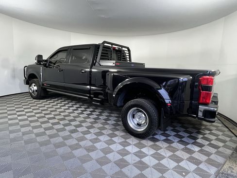 Used 2024 Ford F350 Lariat w/ Lariat Ultimate Package image 3