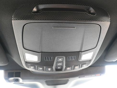 Used 2022 Lincoln Nautilus Reserve w/ Equipment Group 201A FWD image 18