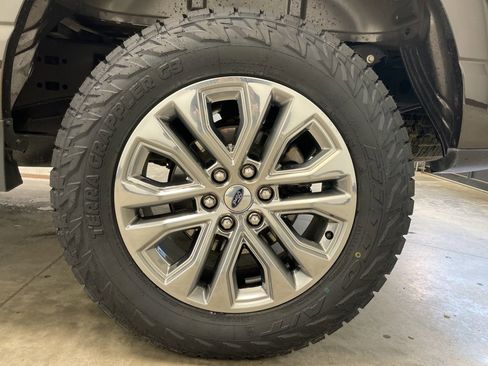 Used 2024 Ford F150 Lariat w/ Equipment Group 502A High image 12