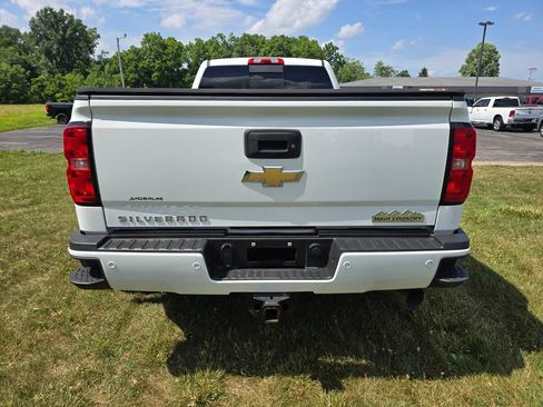 Used 2018 Chevrolet Silverado 3500 High Country AWD/4WD image 6