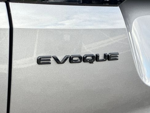 Used 2025 Land Rover Range Rover Evoque Dynamic SE image 34