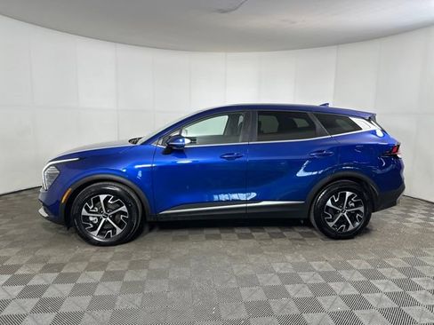 Used 2025 Kia Sportage EX image 6