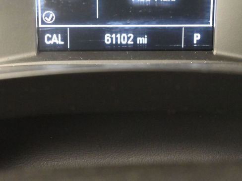 Used 2021 Chevrolet Traverse LS image 25