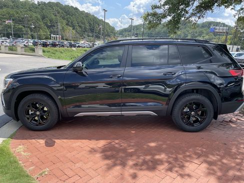 New 2026 Volkswagen Atlas Peak Edition AWD/4WD image 7