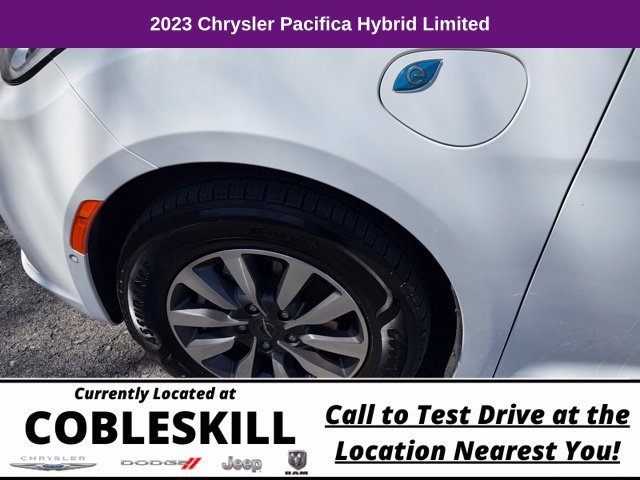 Used 2023 Chrysler Pacifica Limited FWD image 8